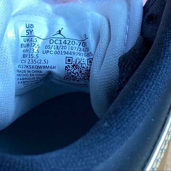 Nike Air Jordan 1 Mid Metallic Gold - Picture 7 of 9